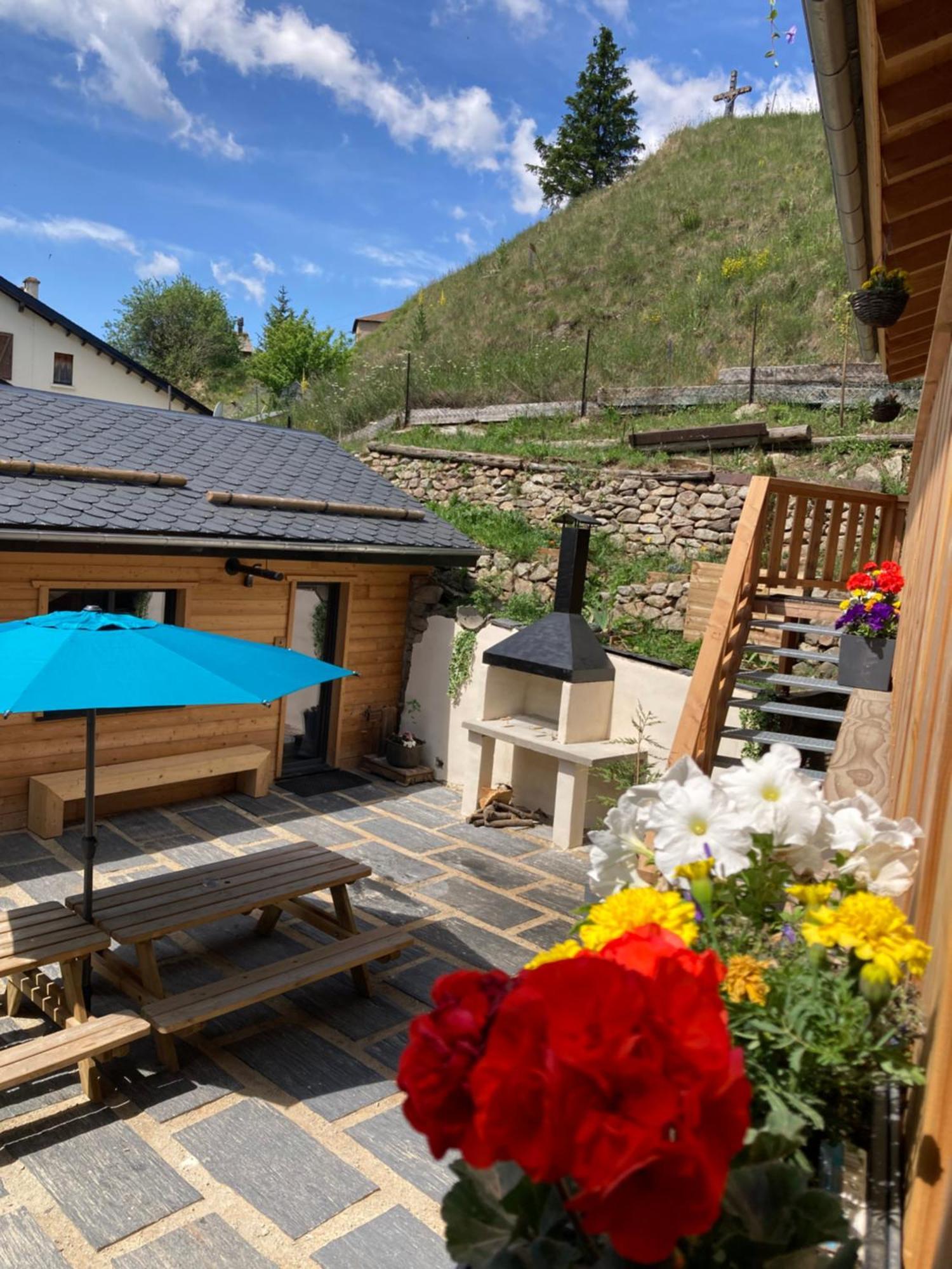 Chalet Melba Le Clos Des Ours Matemale Exterior foto